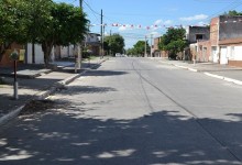 Colocación de cestos de residuos en barrios de la capital