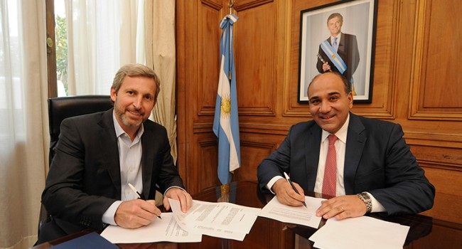Manzur y Frigerio firmaron el acuerdo por la coparticipación federal