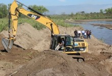 Comenzaron los trabajos de encauce en el río Chico