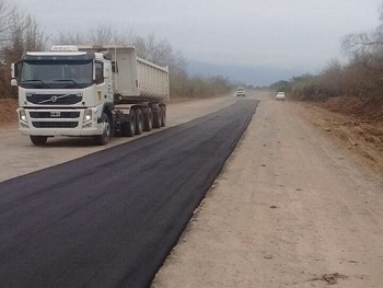 La Direccion Provincial de Vialidad continua con los trabajos de repavimentacion