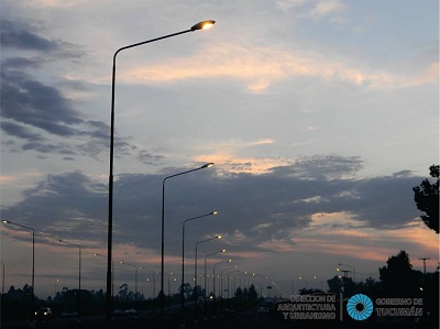 DAU | Obra de recuperación del alumbrado público en la autopista de circunvalación