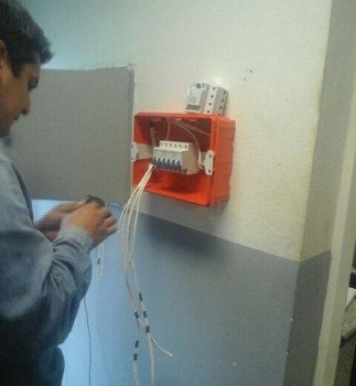 Construcciones Escolares | Trabajos electricos en la Esc. Ramón Paz Posse de Bda. del Río Salí