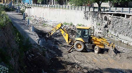 Obras Públicas | Continúan los trabajos en los canales de cara a la próxima temporada de lluvias