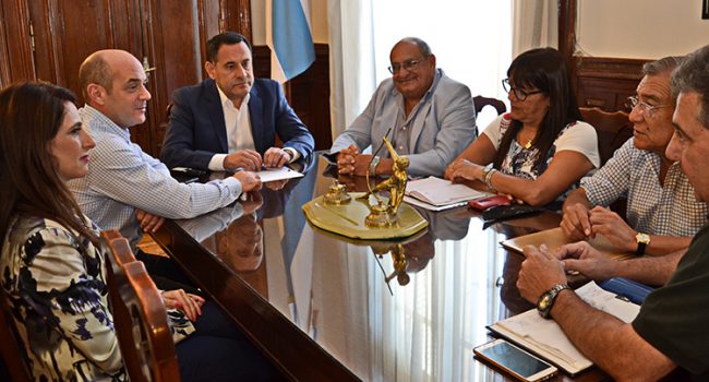 El PE escuchó los planteos del Frente de Gremios docentes