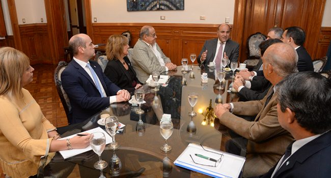 Manzur se reunió con todo su gabinete en Casa de Gobierno