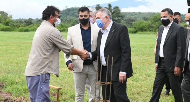 En Ticucho, Jaldo puso en marcha la construcción de 20 viviendas